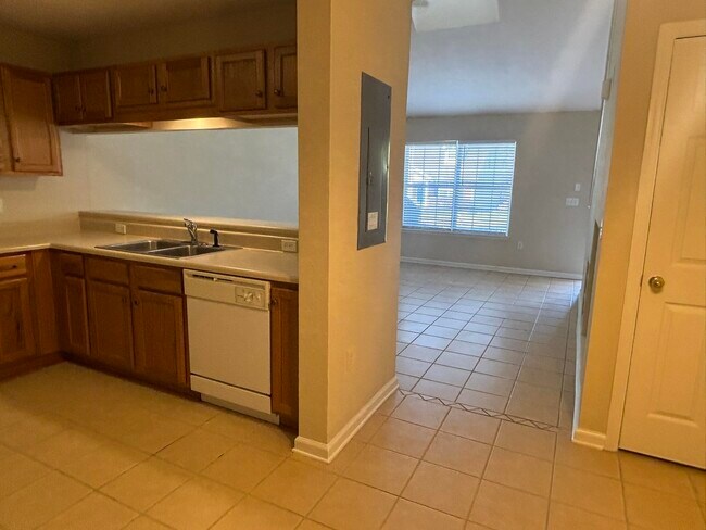 Photo - 4434 Gearhart Rd Unidad 4704