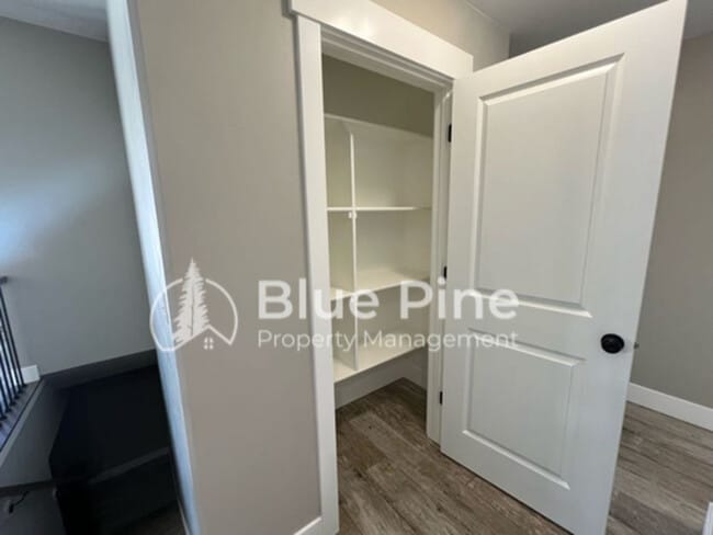 Photo - 3755 Harrington Rd