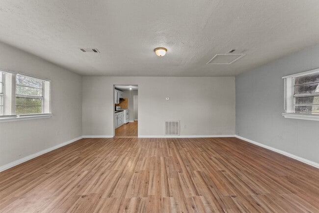 Photo - Inviting 2 bedroom 1 bath home for rent!