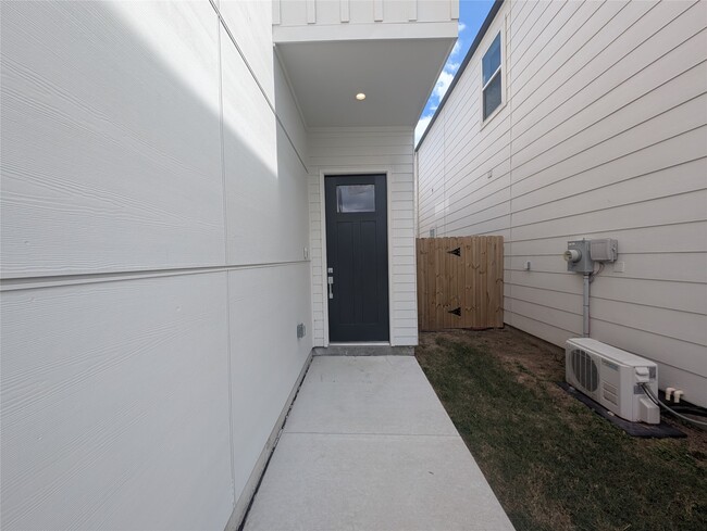 Photo - 4407 Abaco Ln
