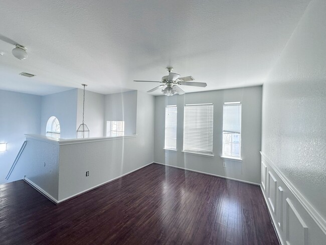 Photo - 15522 Baxter Ave