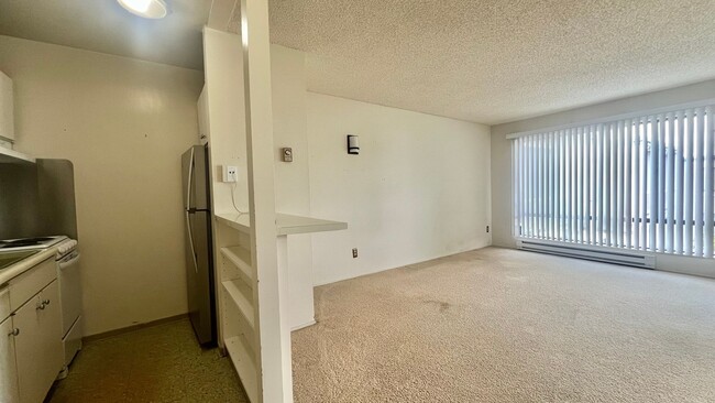2 Anchor Dr Unit F486