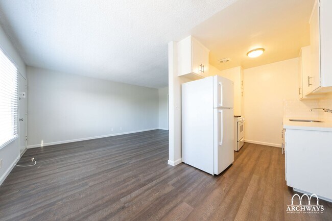 2320 Virginia Ave Unit 06