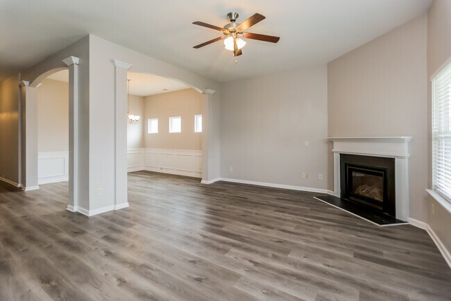 Photo - 42 Mercer Ln