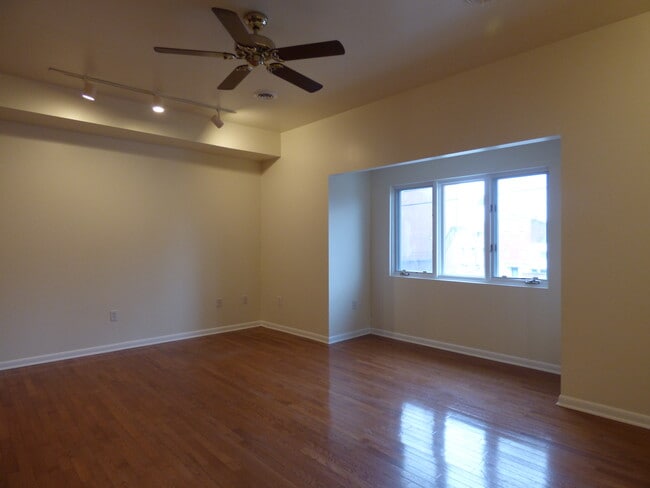 Photo - 1824 Carey Way Unit 2