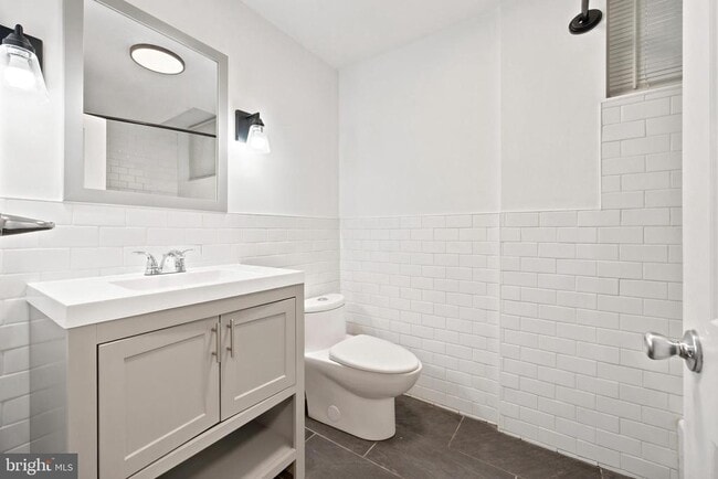 Photo - 1712 Mt Vernon St Unit 1R
