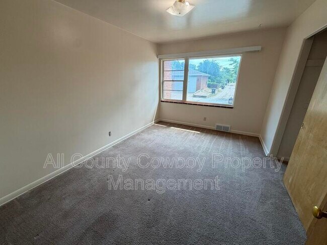 Photo - 700 W 1st Ave Unit Apt. 6