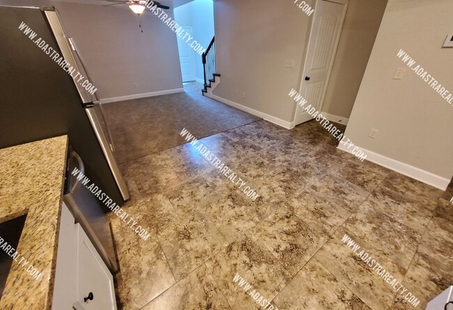 Photo - 8318 N Spruce Ave
