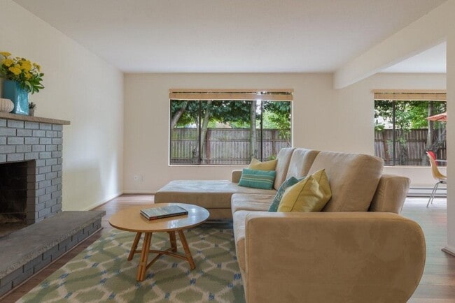 Photo - 3Bd/2.5Ba Seattle Duplex