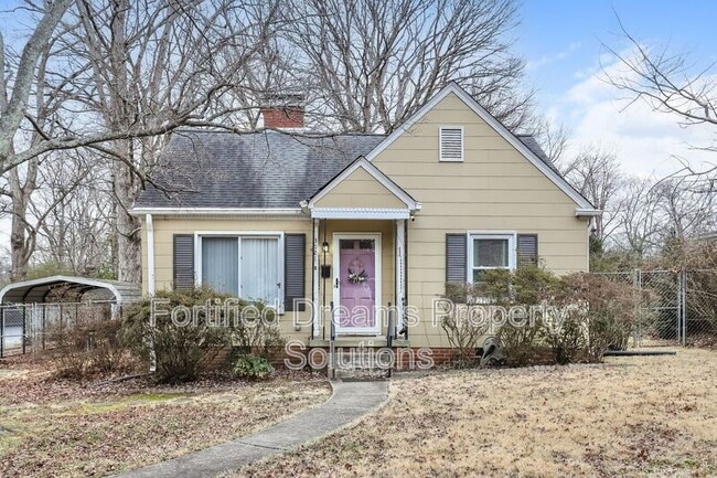 Photo - 3021 Sourwood Rd