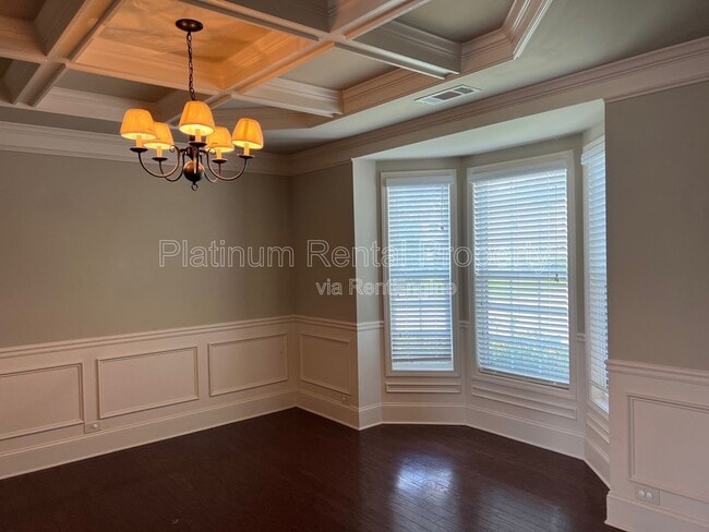 Photo - 4770 Leatherstone Way