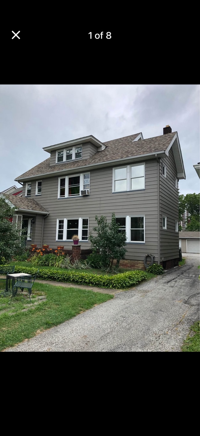 Building Photo - 12920 Clifton Blvd Unit 12920 Clifton Blvd