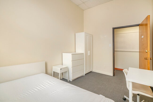 Photo - 329 Johnson St Unit 9