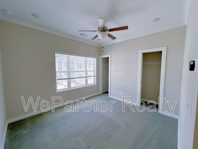 Photo - 2031 Ocean Dr NW