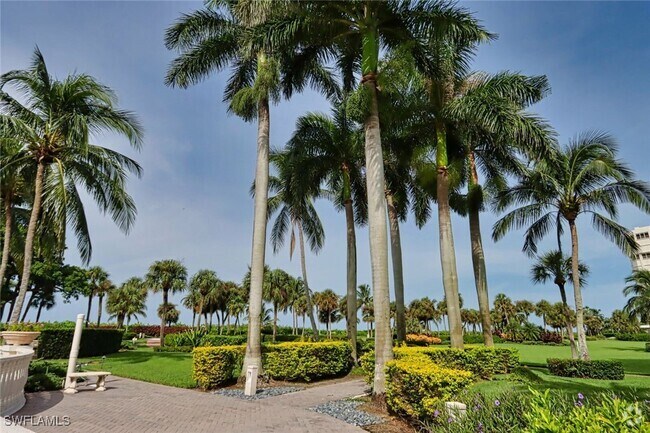 Building Photo - 4021 Gulf Shore Blvd N Unit 1804 Rental