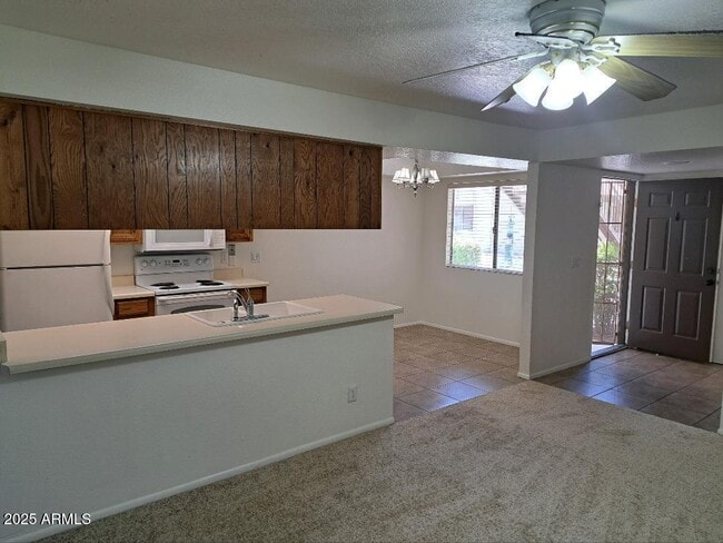 Photo - 520 N Stapley Dr