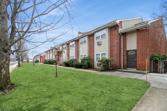 Zen Long Island at Wheatley Heights 55+ Community