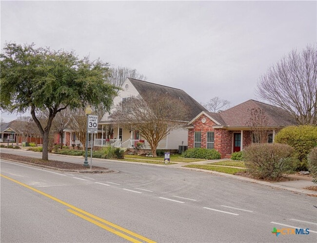Photo - 1651 Hanz Dr