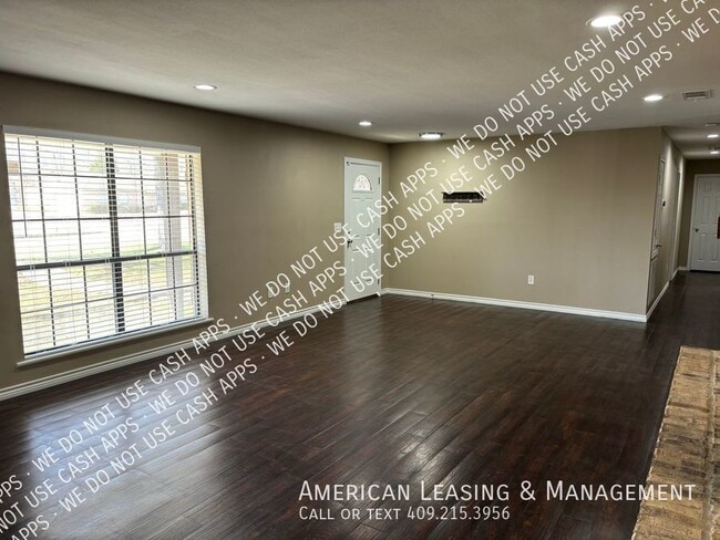 Photo - 225 Ridgewood St