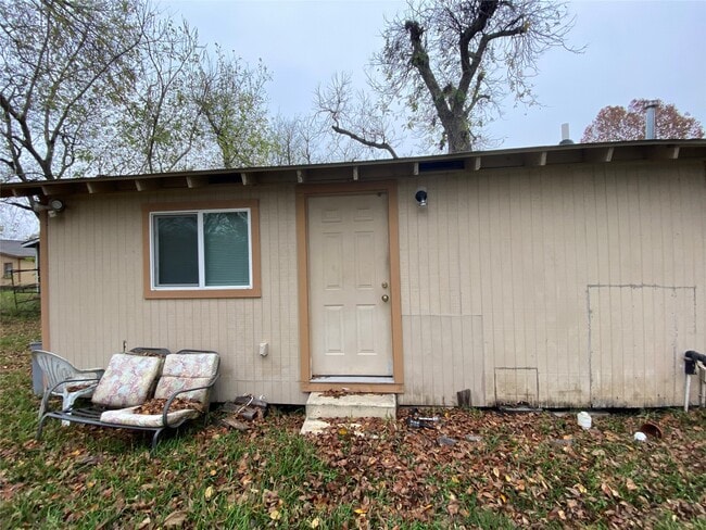 Photo - 2500 Pennington St