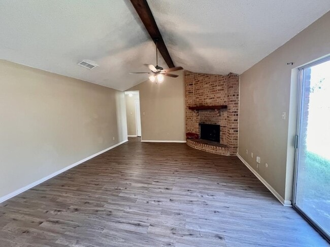 Photo - 1650 Shirley Cir