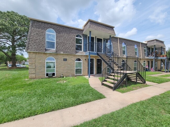 Building Photo - 101 Brookside Ln Unit 29