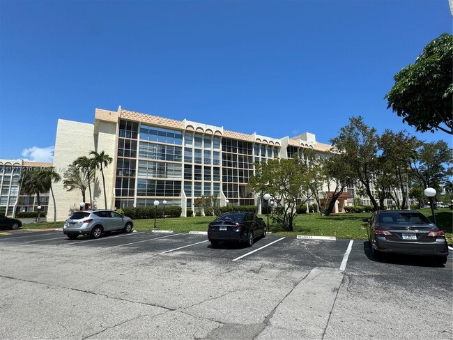 Building Photo - 851 Three Islands Boulevard Unit 407 Rental