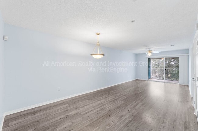 Photo - 4276 Calinda Ln Unidad Apt 142