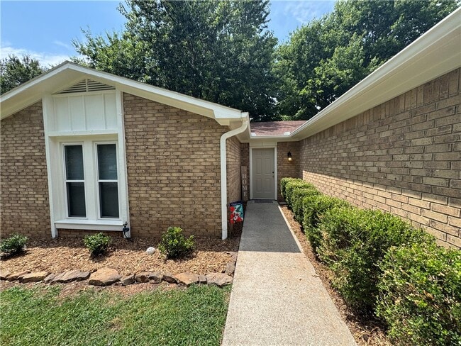 Photo - 1841 Seminole Ct