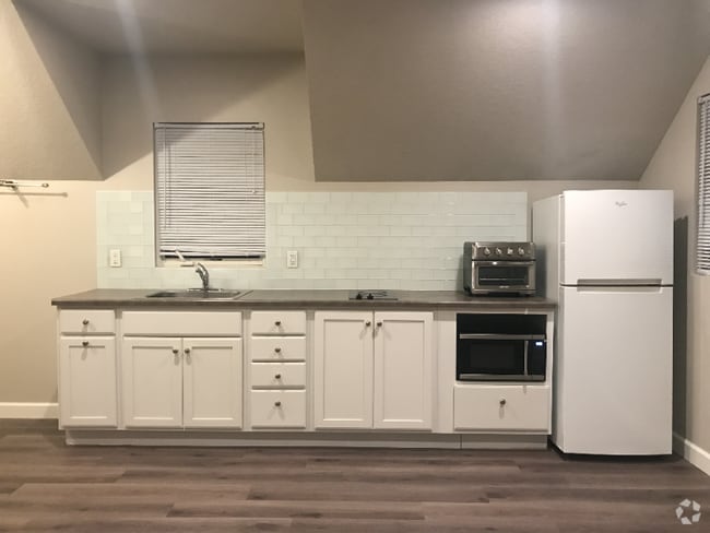 Building Photo - 201 5th Ave Rental