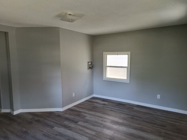 Photo - 2 Bed 1 Bath Home only $850 month