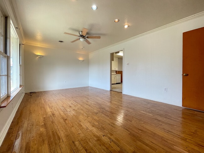 Photo - 4308 Guthrie Cir