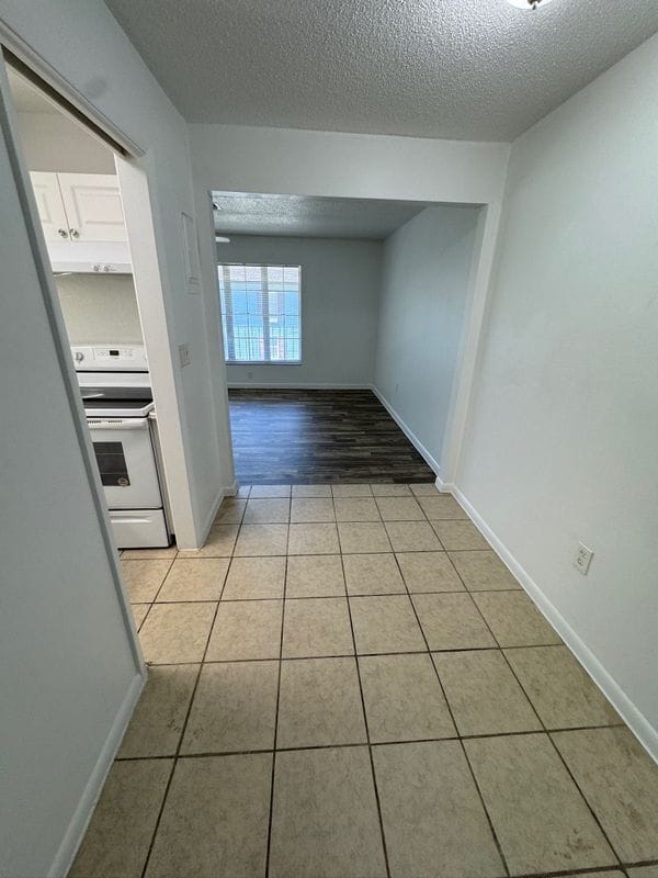 Photo - 1727 NE 2nd St Unidad 4