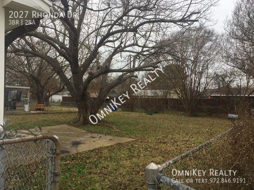 2027 Rhonda Dr