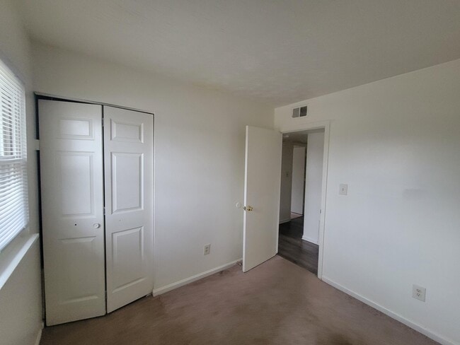 Photo - 3962 Northampton Dr