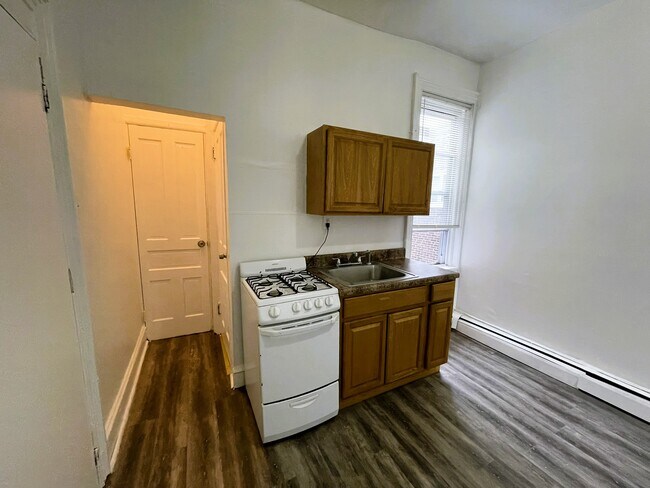 Photo - 1313 W Allegheny Ave Unidad 3F