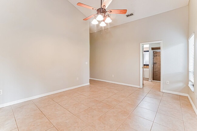 Photo - 3130 Erskine Dr