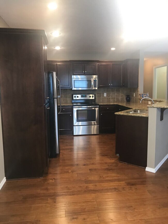 Photo - Great home nestled in Southeast Springfield