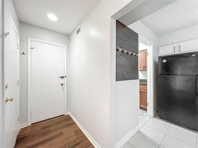 Photo - 233 Crown Oaks Way Unit 233