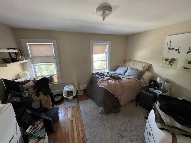 Photo - 53 W 7th St Unit 3