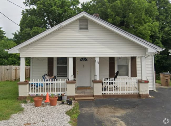 Building Photo - 111 McDaniel Ave Rental