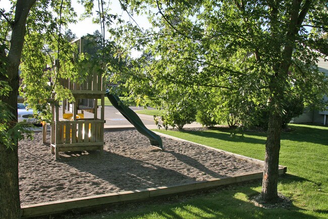 Photo - Lakeview Terrace Townhomes