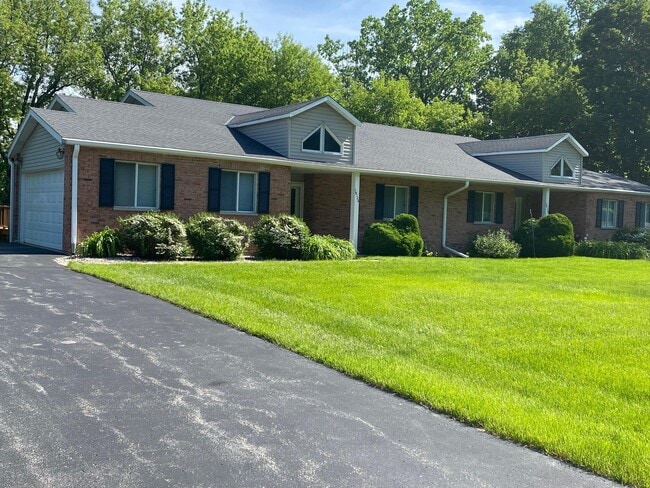 Photo - 19120 Emerald Dr