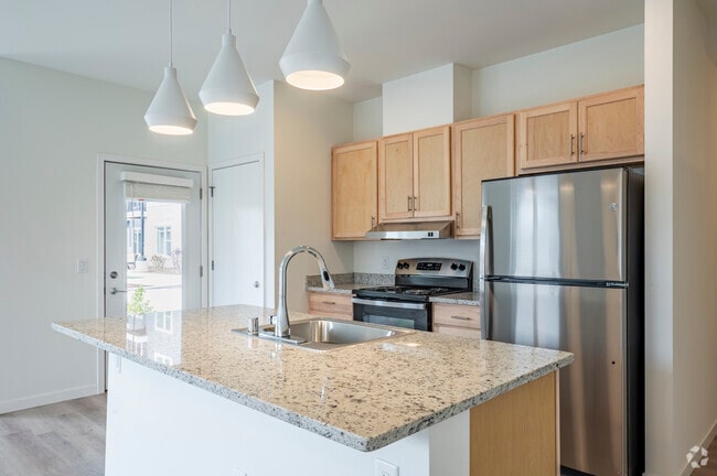 3BR, 2BA - 1232SF - Kitchen - The Derby
