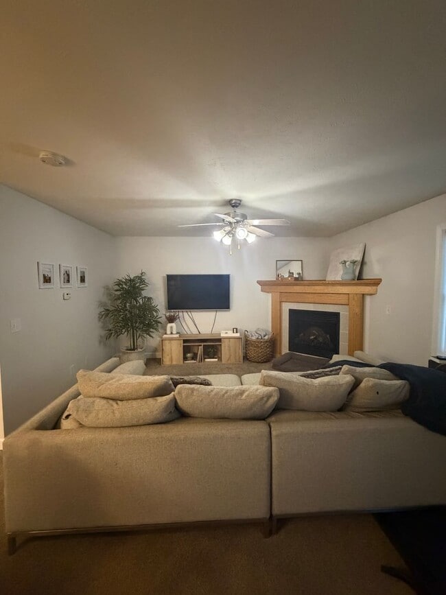 Photo - End-Unit Townhome with 2-Car Garage!!