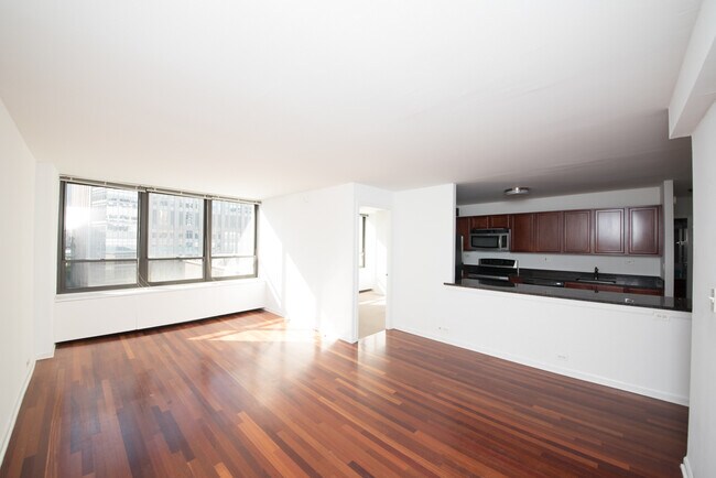 Photo - 222 E Pearson St Unidad 406