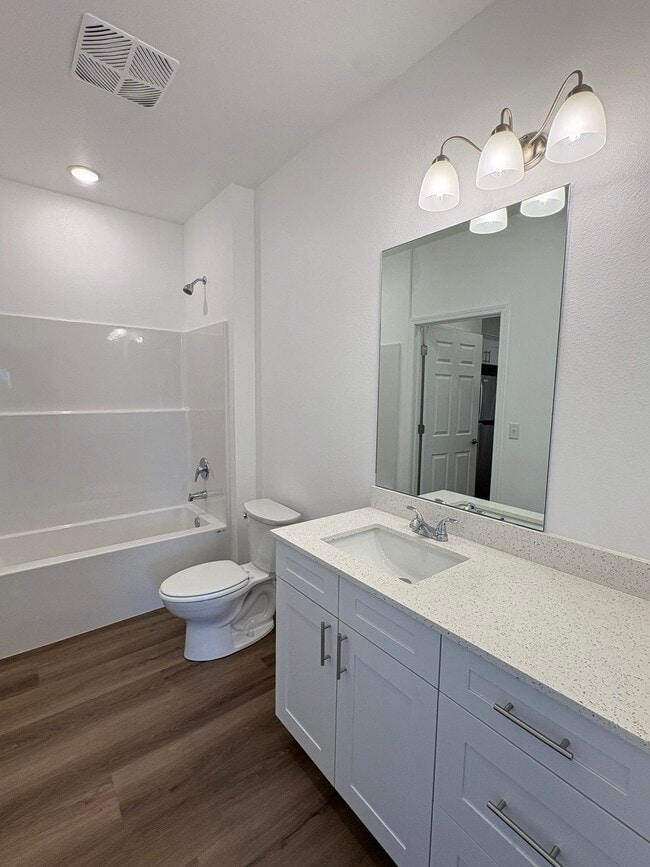 Photo - Olive Street Apartments