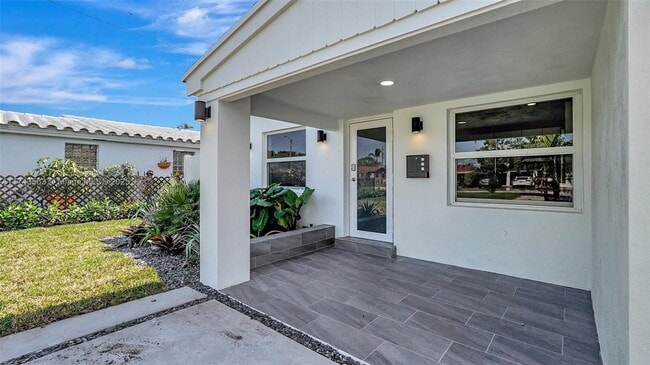 Photo - 1950 NE 179th St