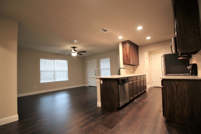 Photo - 8145-8147 Arbor Unidad 8147