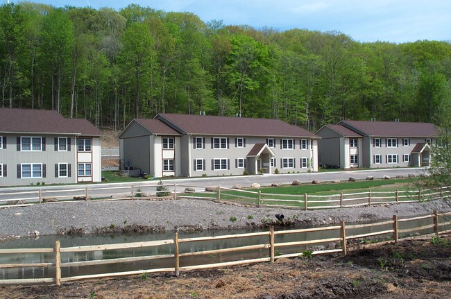 Swiss Chalet Apartments - Swiss Chalet Apartments